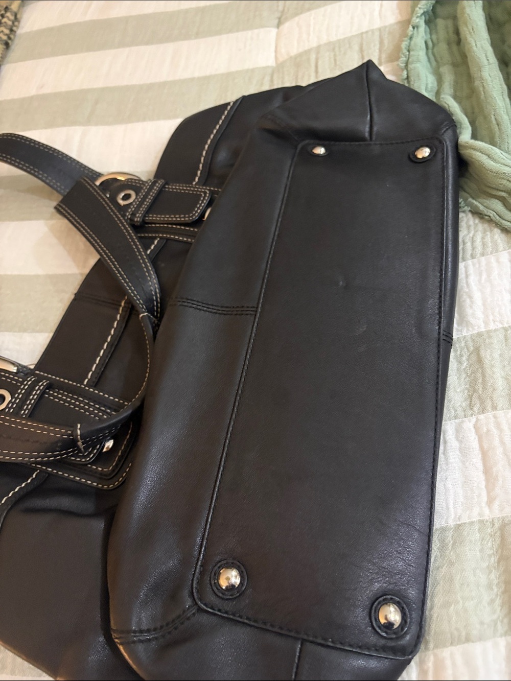 Coach Black Leather Bucket-Style Shoulder Bag with White Stitching - Picture 4 of 4